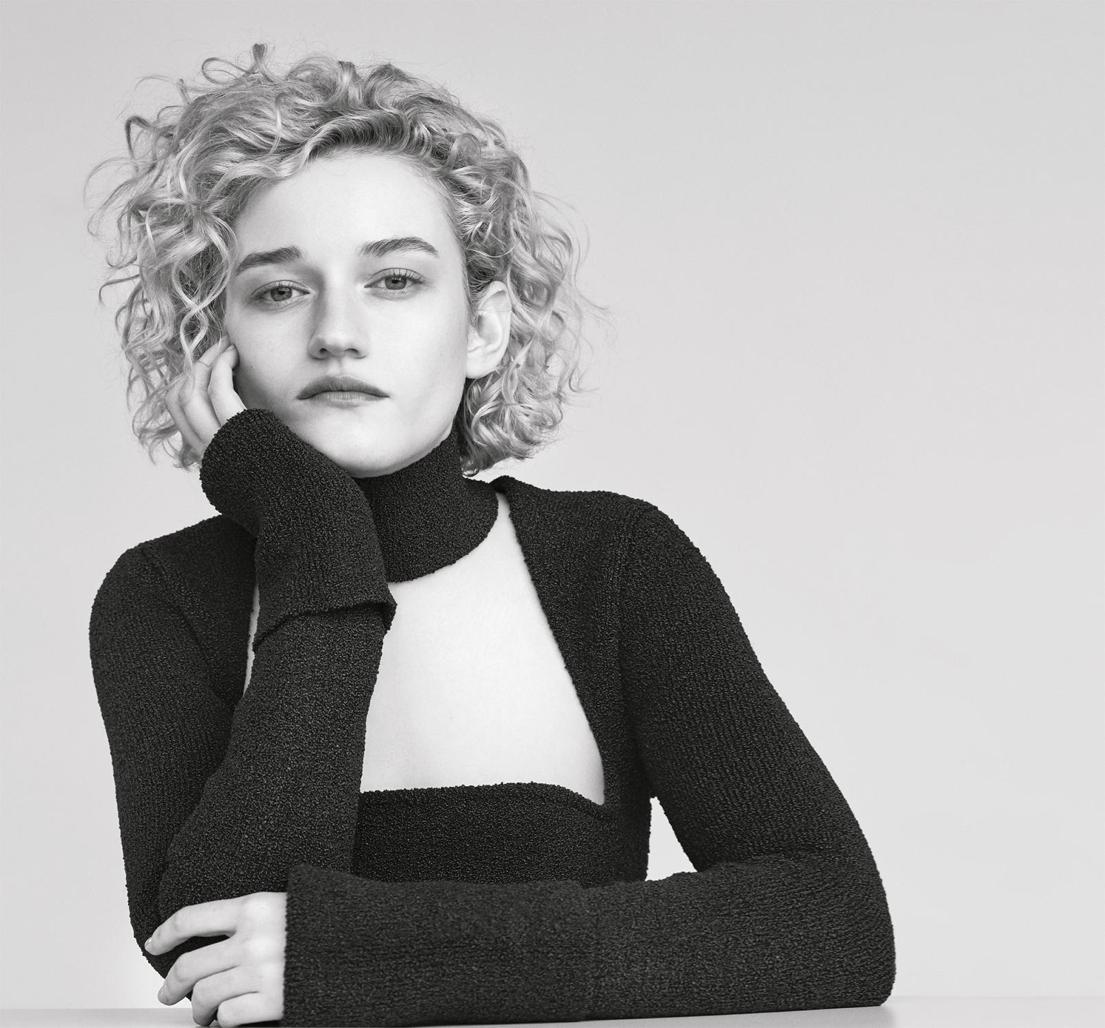 Ozark season 4: Fans are in awe of Julia Garner's mid-season